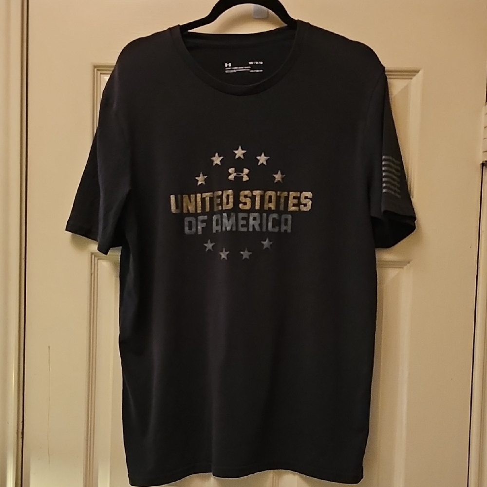Under Armour Men's Dark Tee with USA Design